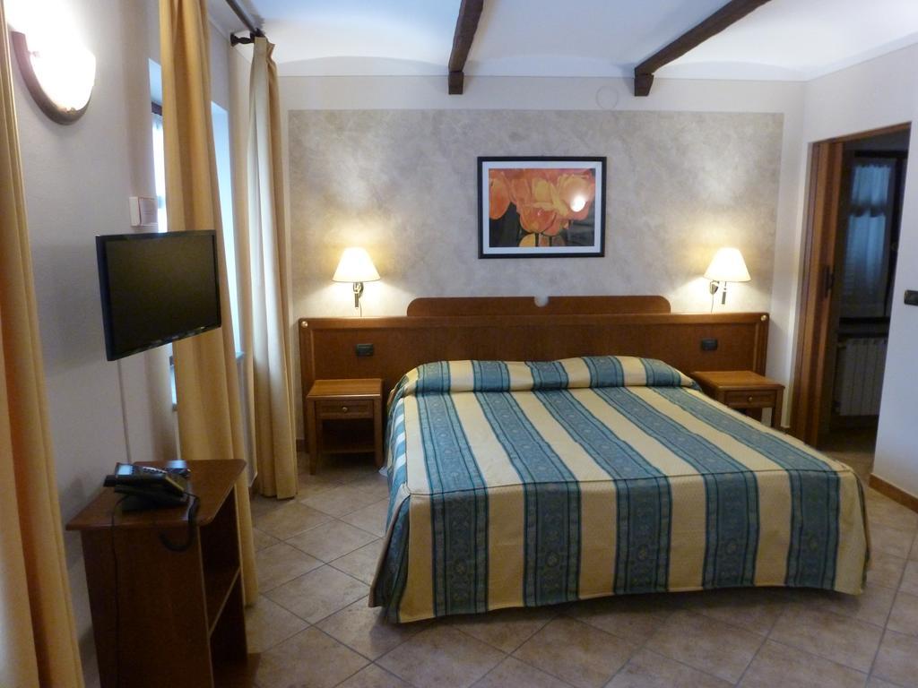 La Cascina Di Villa Due Narzole Екстер'єр фото