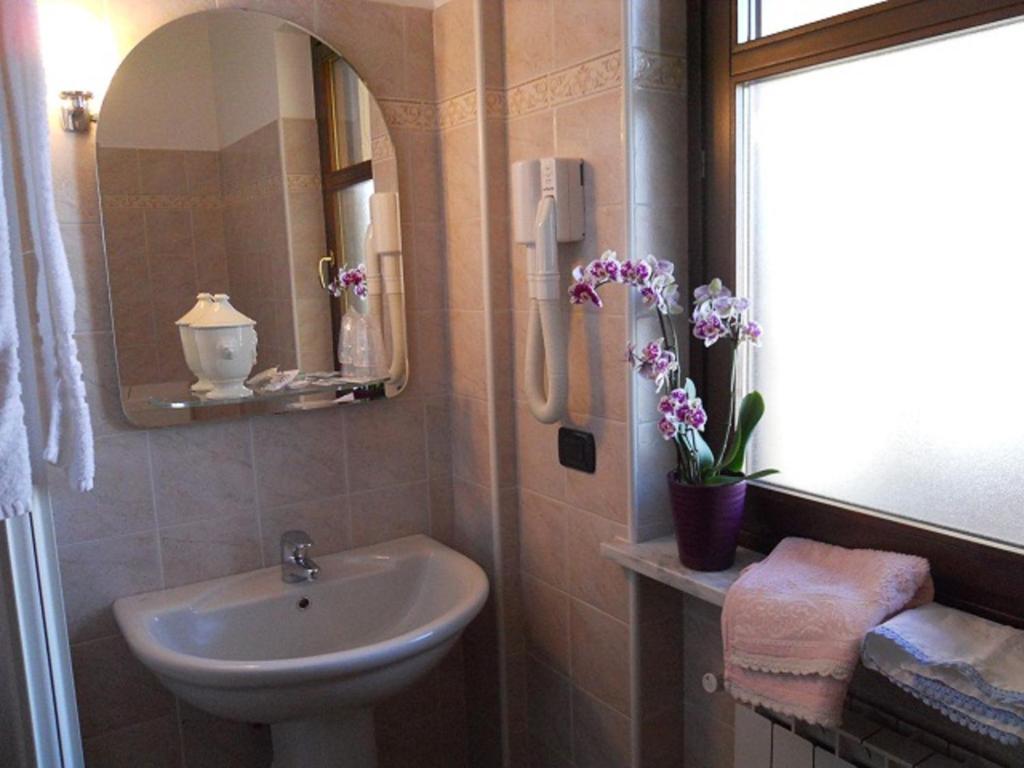 La Cascina Di Villa Due Narzole Номер фото