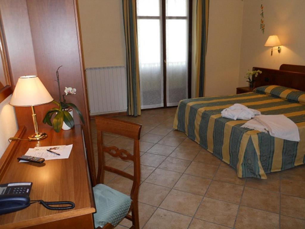 La Cascina Di Villa Due Narzole Номер фото